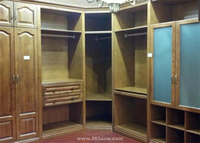 實(shí)木衣柜怎么選 實(shí)木衣柜選購(gòu)注意事項(xiàng)