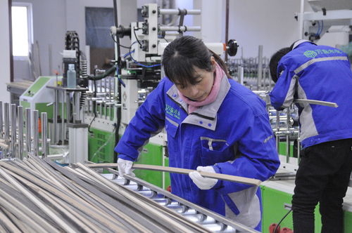 中木樵夫到菏澤萬森木業參觀交流