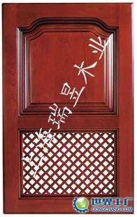 實木衣柜 品質與美學的完美融合