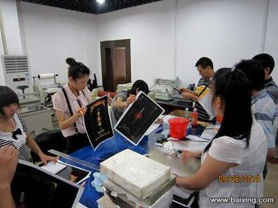 莘莊廣告印刷服務(wù)全指南 圖文設(shè)計與噴繪裝訂一覽